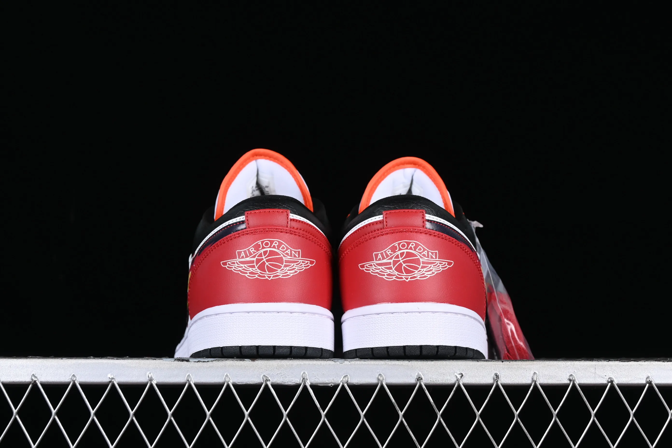 All categories Air Jordan Jordan series basketball shoes Air Jordan 1 Low Air Jordan 1 Low "Flaming Swoosh" AJ1 Joe 1 black red flame FJ7222-101